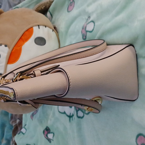 Authentic Michael Kors Jet Set Logo Tote Bag - Picture 5 of 8